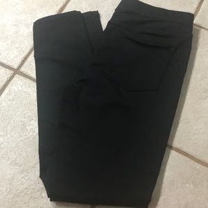 Black Skinny Pants 🌟